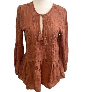 American Eagle Eyelet Peasant Boho Tassel Tie Neck Blouse Rust Brown Size XS